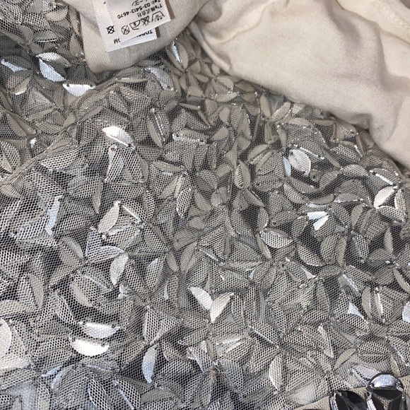 Top shop sleeveless embellished top, size 6 US - Picture 5 of 5